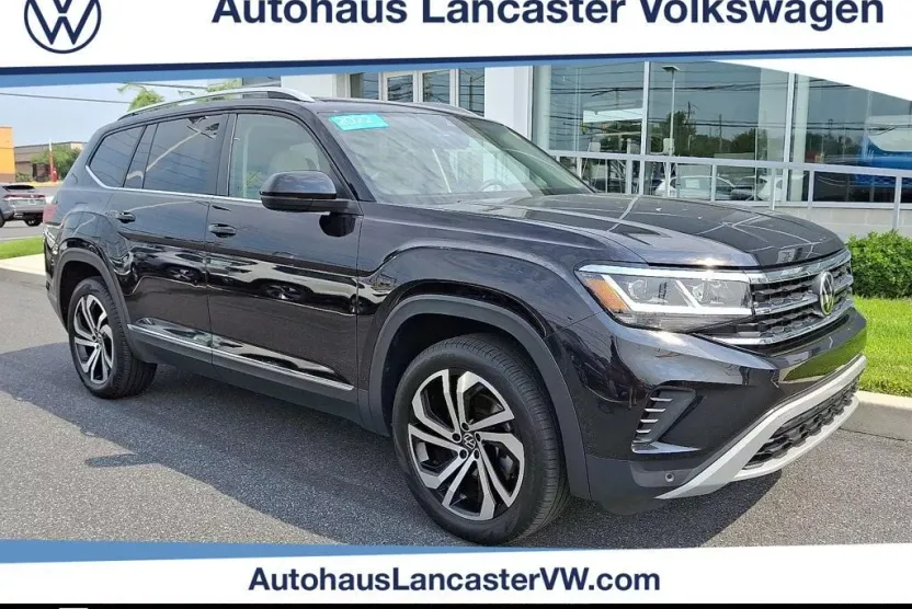 2022 Volkswagen Atlas SEL photo 1