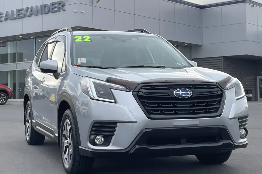 2022 Subaru Forester Premium photo 1
