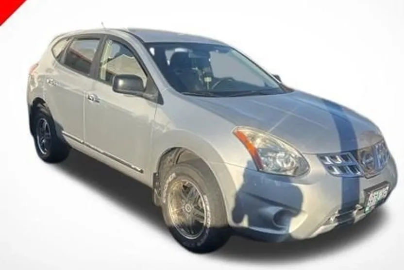 2013 Nissan Rogue S photo 1