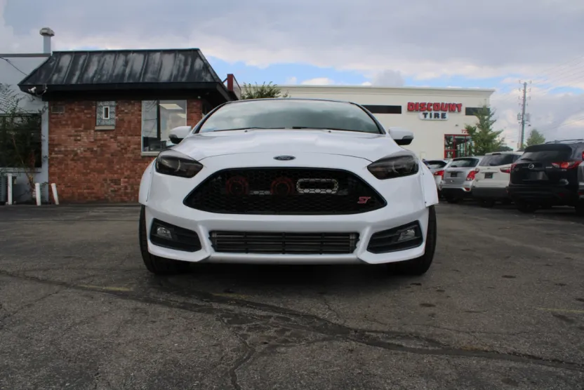2017 Ford Focus ST photo 1