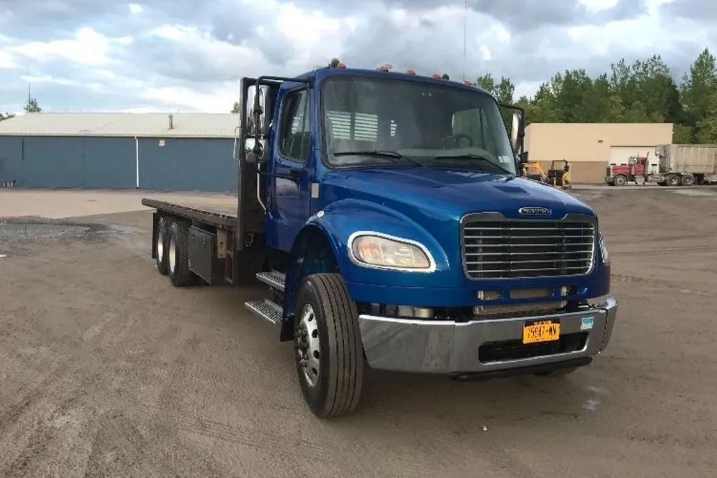 2021 Freightliner M2 106 Medium Duty photo 1