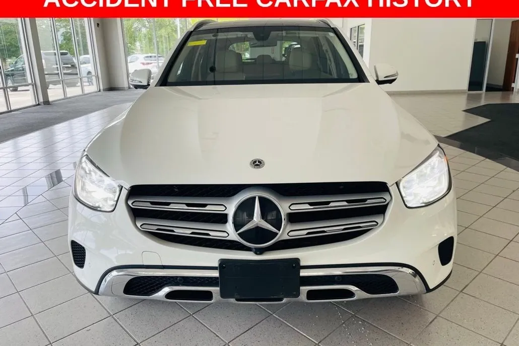2021 Mercedes Benz GLC 300 4MATIC photo 1