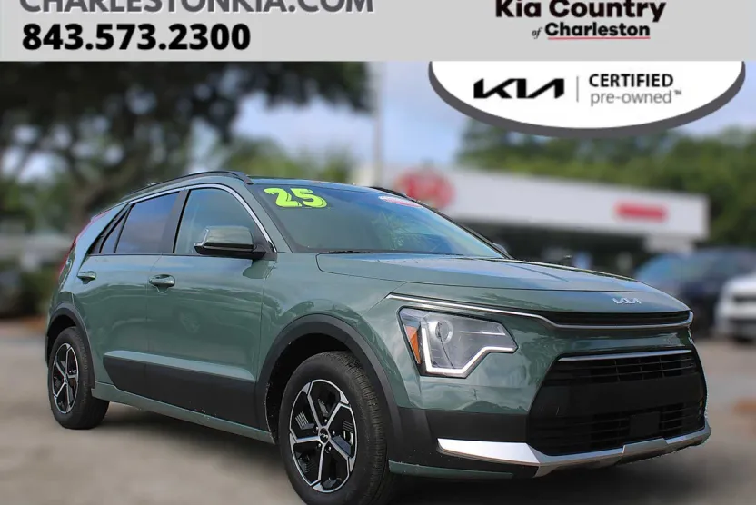 2025 Kia Niro EX photo 1