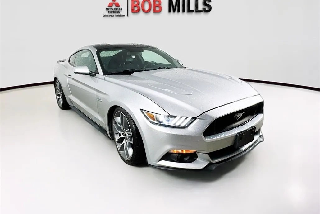 2016 Ford Mustang GT Premium photo 1