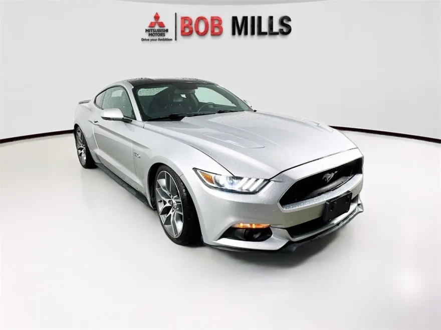 2016 Ford Mustang GT Premium photo 1