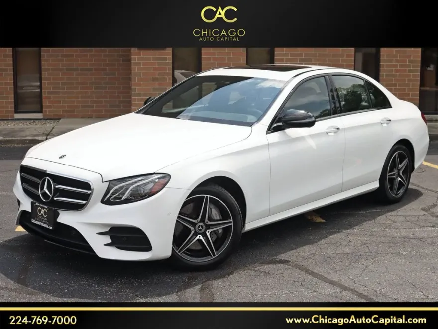 2018 Mercedes Benz E 300 4MATIC Sedan photo 1