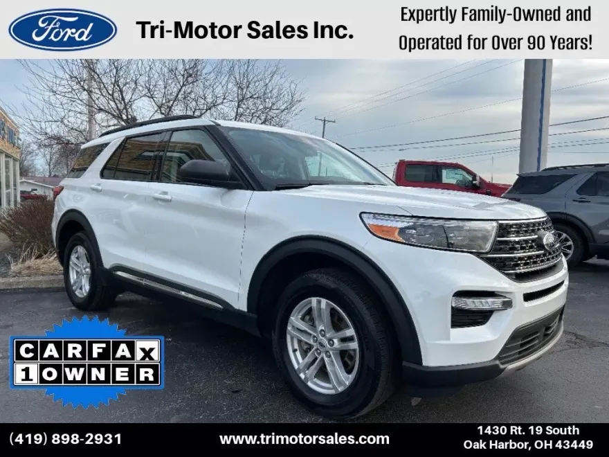2022 Ford Explorer XLT photo 1