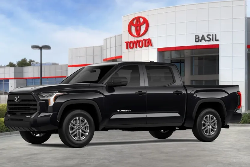 2026 Toyota Tundra SR5 CrewMax photo 1