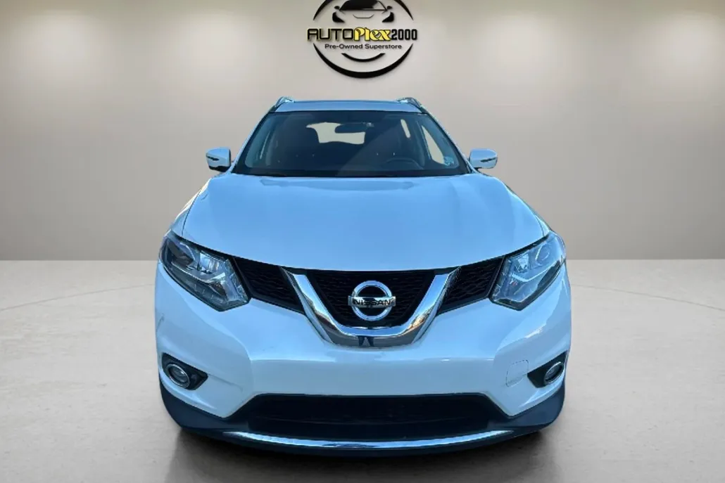 2016 Nissan Rogue SL photo 1