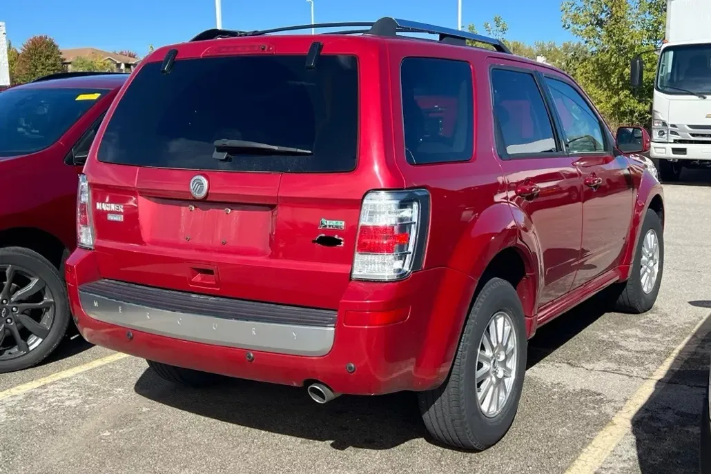 2011 Mercury Mariner Premier photo 1