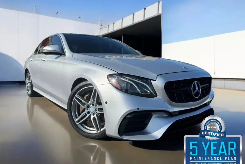2017 Mercedes Benz E 300 Sedan photo 1