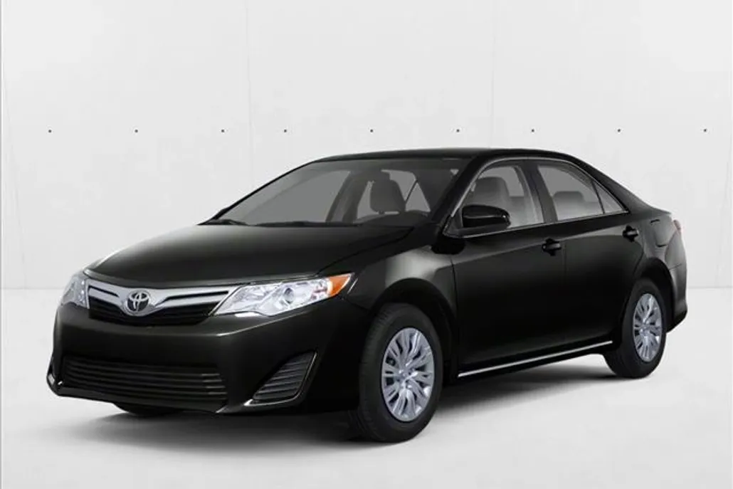 2012 Toyota Camry SE photo 1