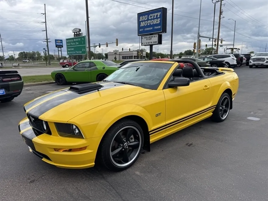 2006 Ford Mustang GT Premium photo 1