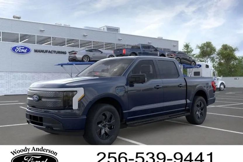 2025 Ford F-150 Lightning photo 1