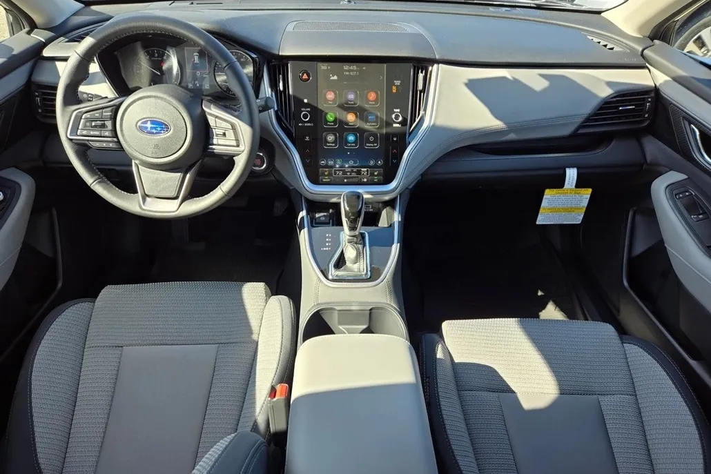 2025 Subaru Outback Premium photo 1