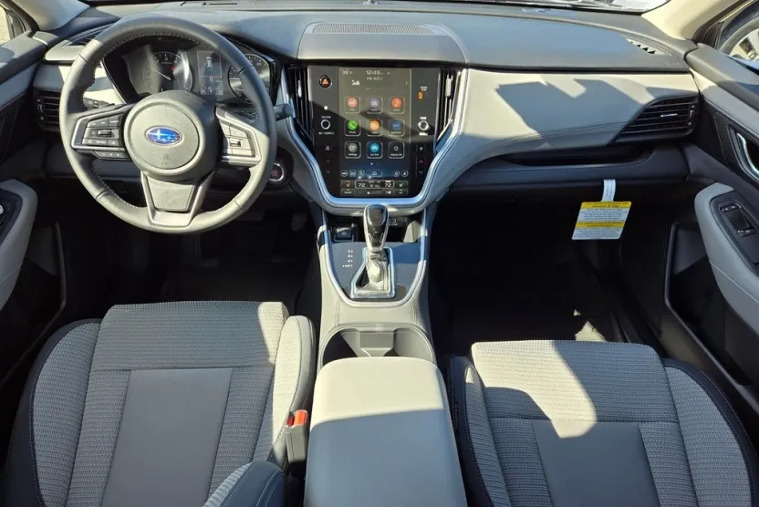 2025 Subaru Outback Premium photo 1