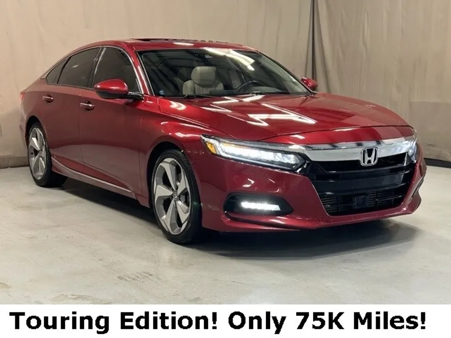 2019 Honda Accord Touring 2.0T photo 1