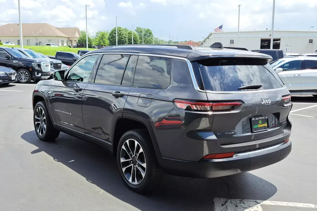 2022 Jeep Grand Cherokee Limited photo 1