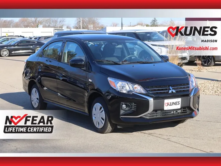 2024 Mitsubishi Mirage G4 ES photo 1