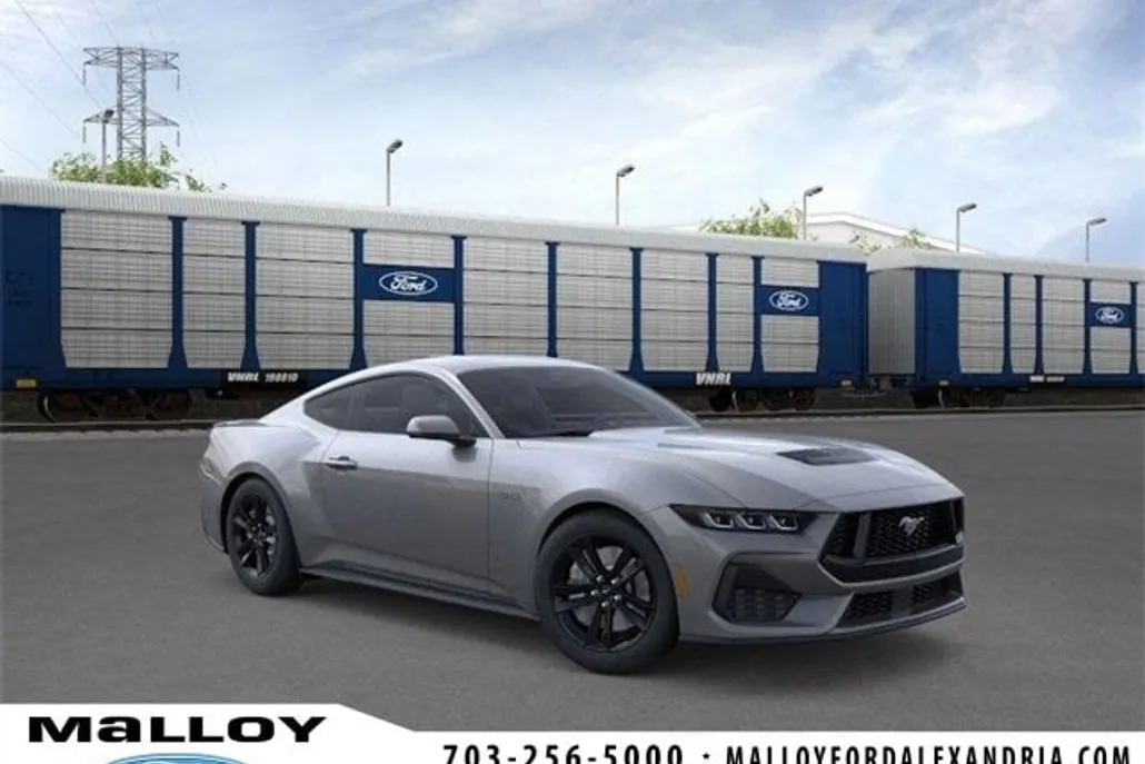 2025 Ford Mustang GT photo 1