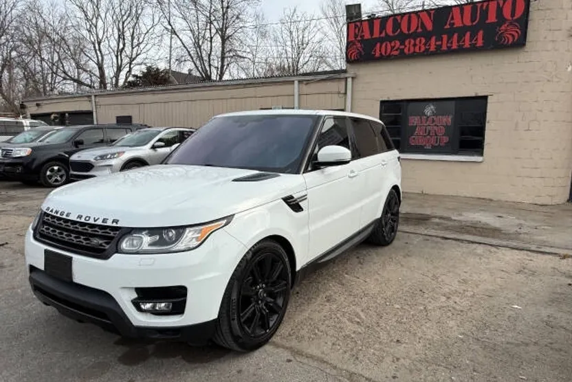 2016 Land Rover Range Rover Sport SE photo 1