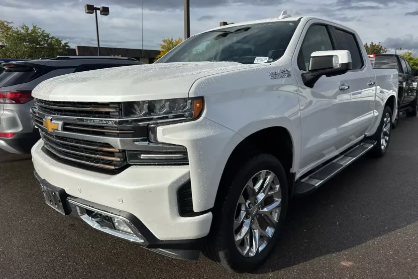2019 Chevrolet Silverado 1500 High Country photo 1