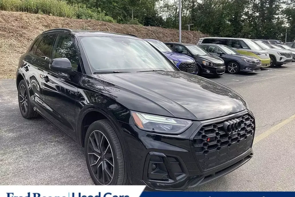 2023 Audi SQ5 Premium Plus photo 1