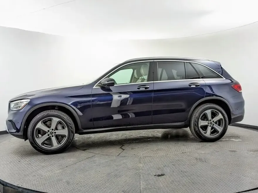 2021 Mercedes Benz GLC 300 photo 1
