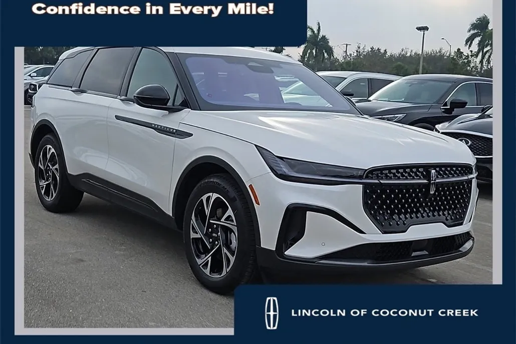 2025 Lincoln Nautilus Premiere photo 1