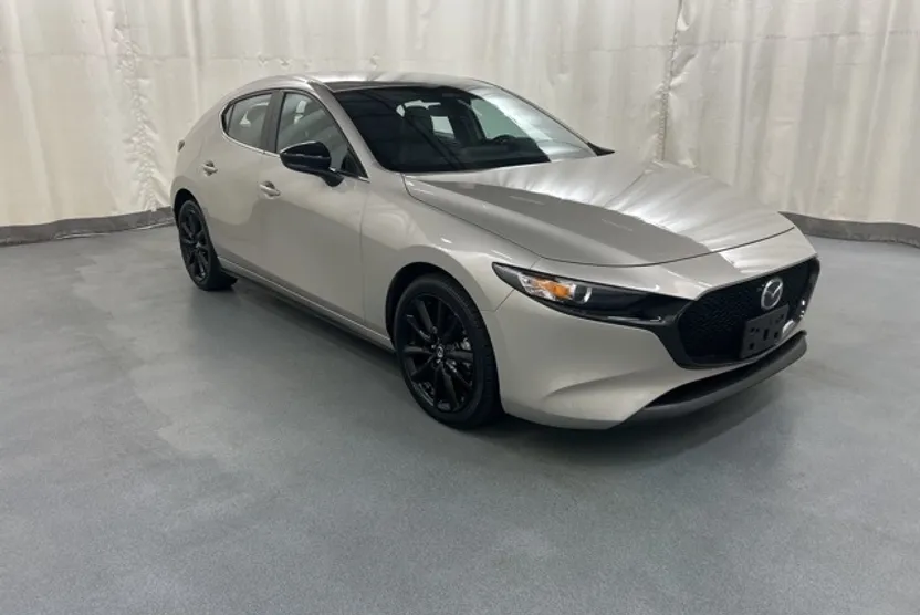 2024 Mazda Mazda3 2.5 Select Sport photo 1