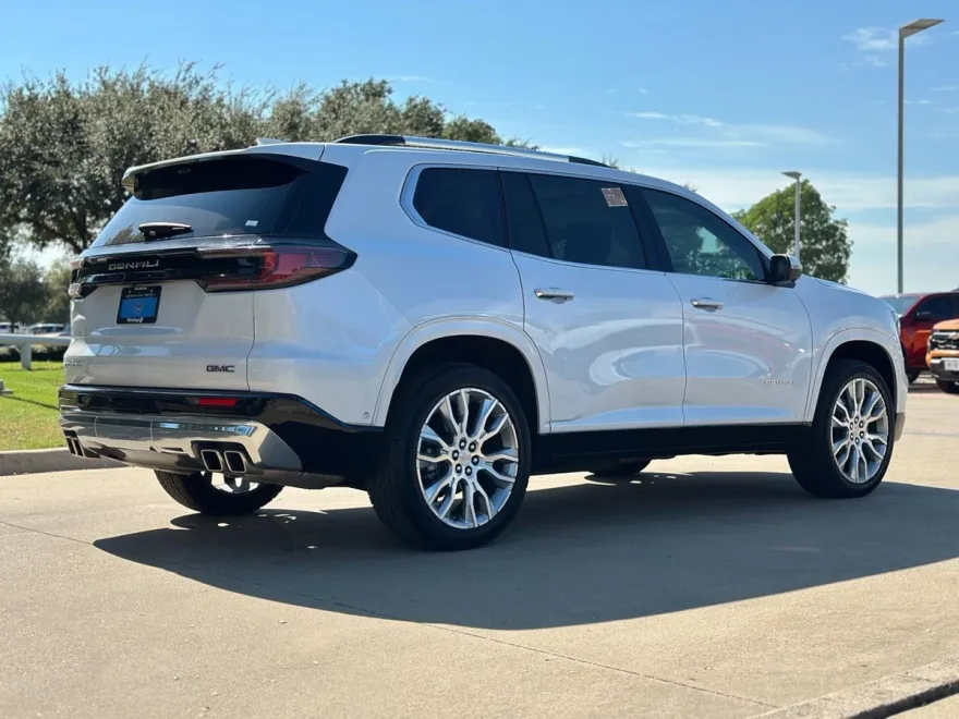 2024 Gmc Acadia Denali photo 1