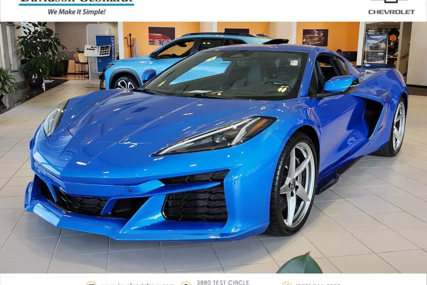 2025 Chevrolet Corvette E-Ray 2LZ photo 1