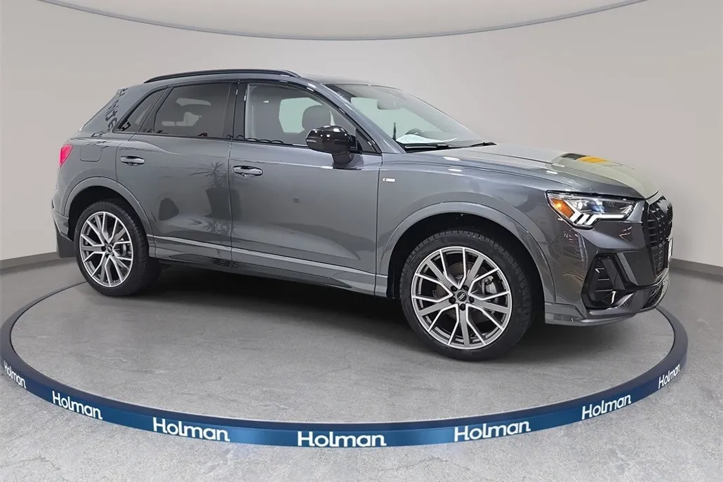 2025 Audi Q3 45 TFSI S line Premium Plus photo 1