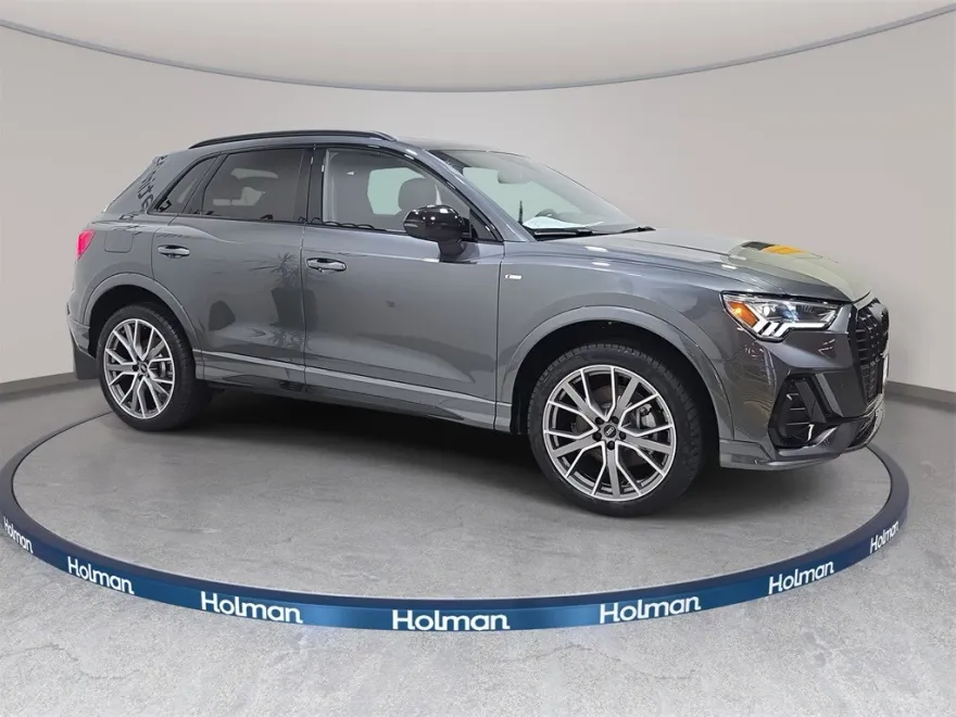 2025 Audi Q3 45 TFSI S line Premium Plus photo 1