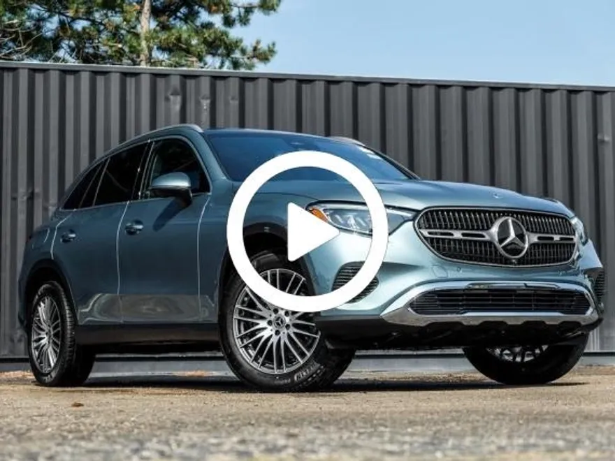 2025 Mercedes Benz GLC 300 4MATIC photo 1