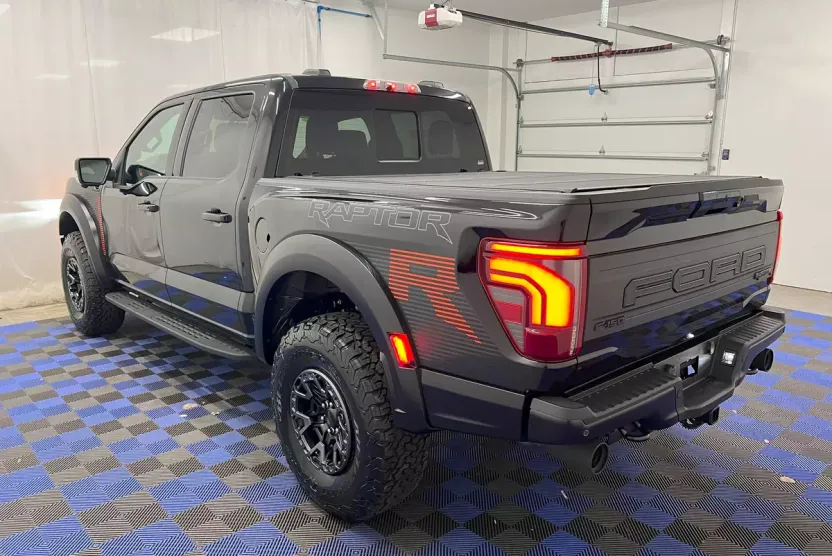 2025 Ford F-150 Raptor photo 1