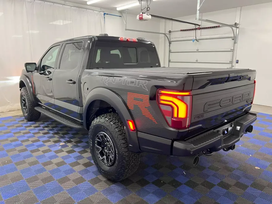 2025 Ford F-150 Raptor photo 1