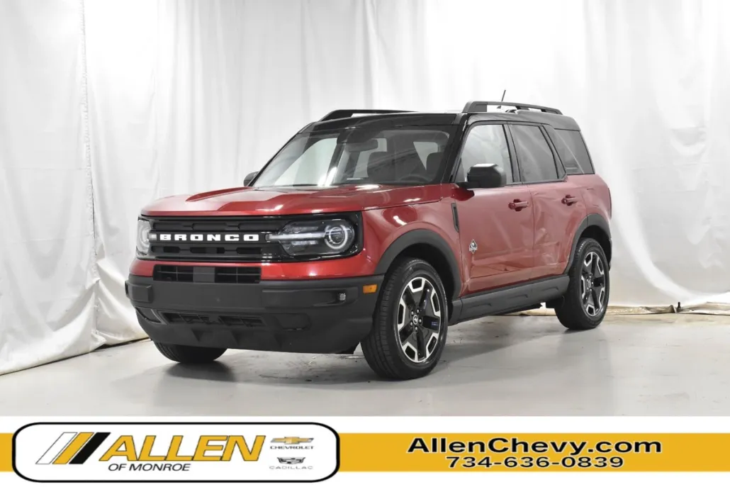 2021 Ford Bronco Outer Banks photo 1