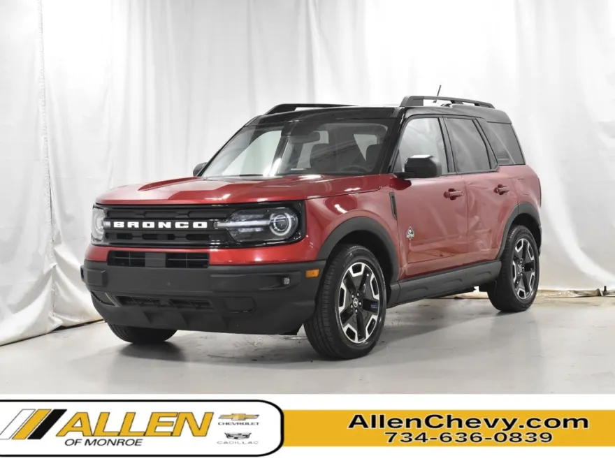 2021 Ford Bronco Outer Banks photo 1