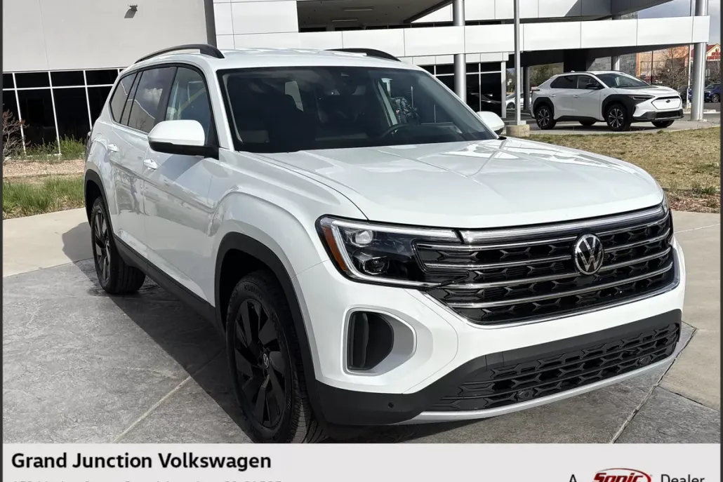 2025 Volkswagen Atlas SE Technology photo 1
