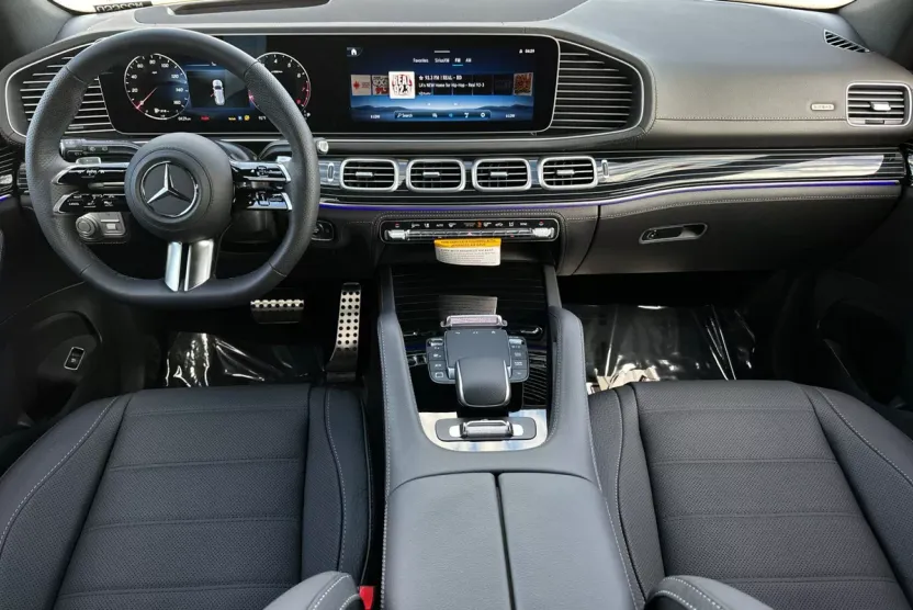 2026 Mercedes Benz GLS 580 4MATIC photo 1