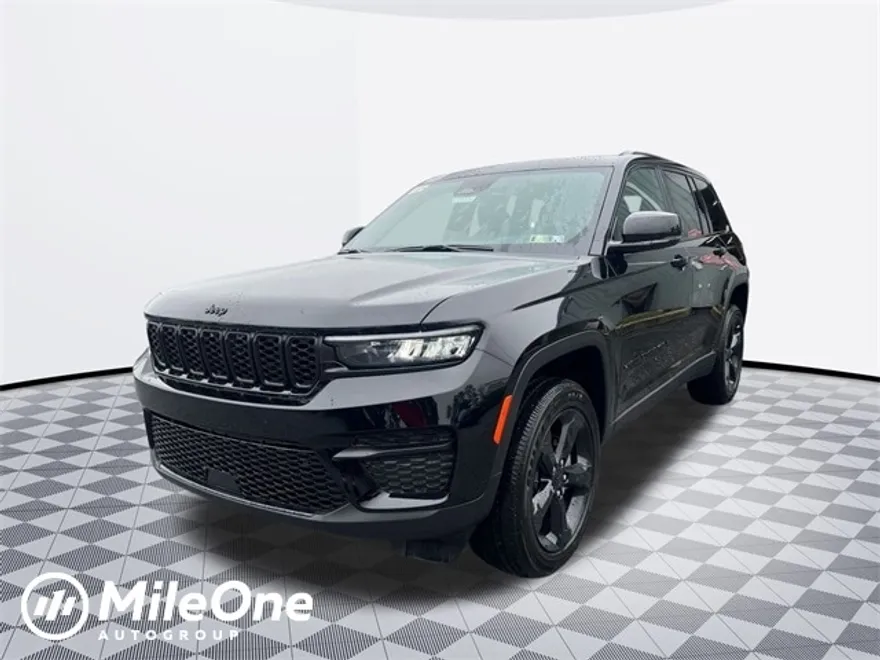 2025 Jeep Grand Cherokee Laredo photo 1