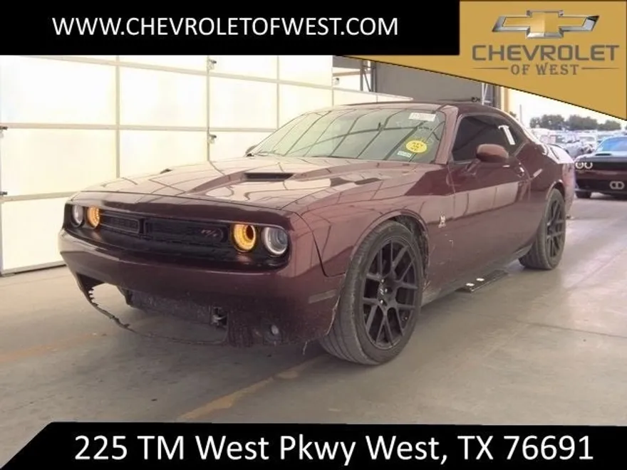 2017 Dodge Challenger R/T Scat Pack photo 1