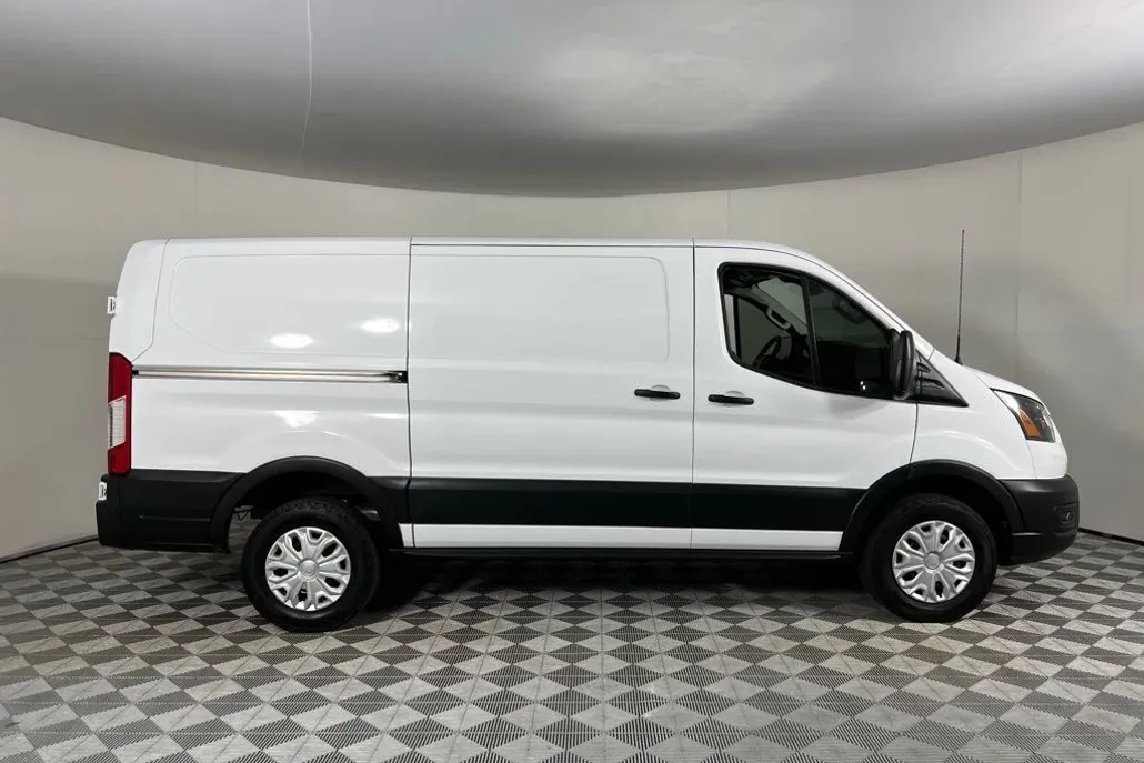 2023 Ford Transit photo 1