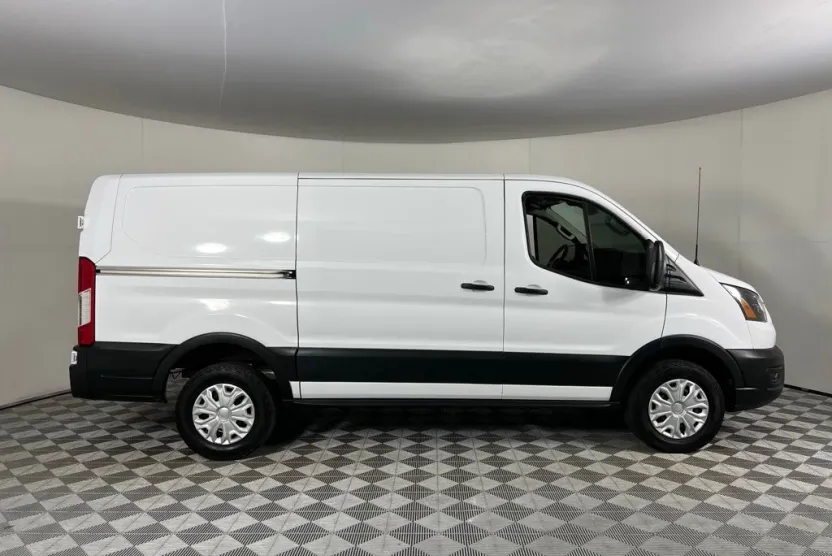 2023 Ford Transit photo 1