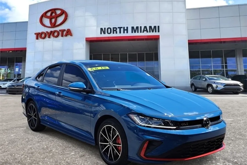 2025 Volkswagen Jetta GLI 2.0T Autobahn photo 1