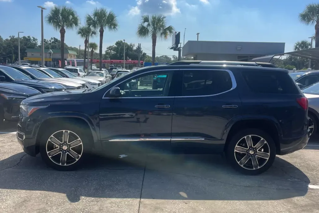2019 Gmc Acadia Denali photo 1