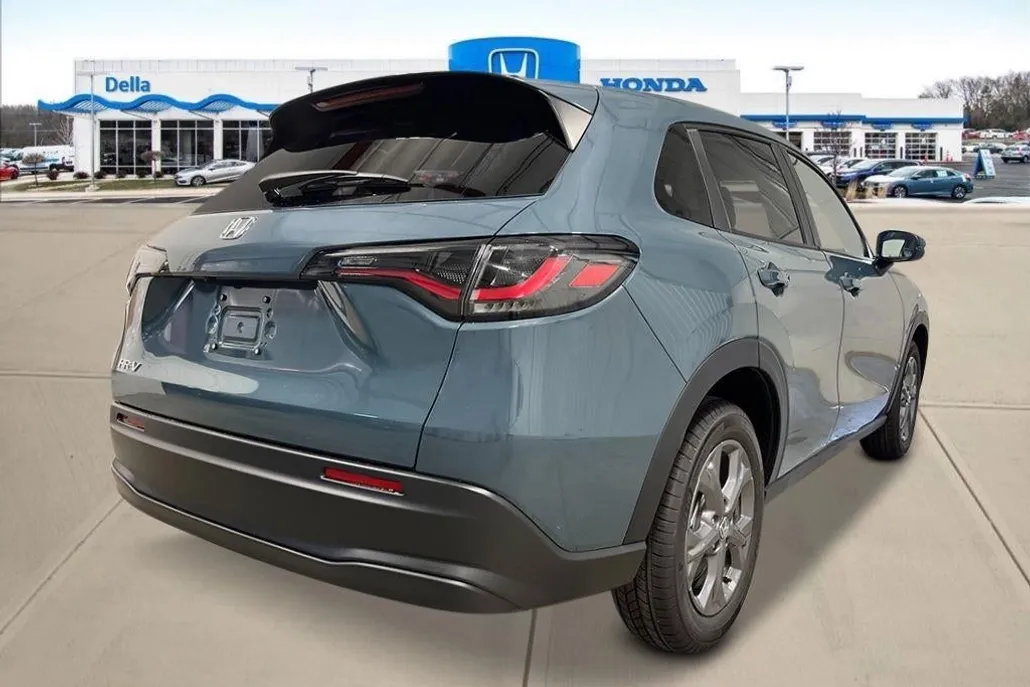 2026 Honda HR-V LX photo 1