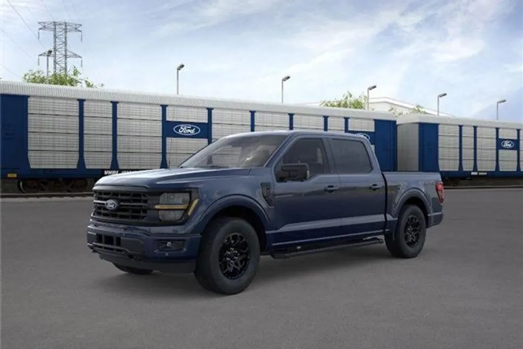 2025 Ford F-150 XLT photo 1