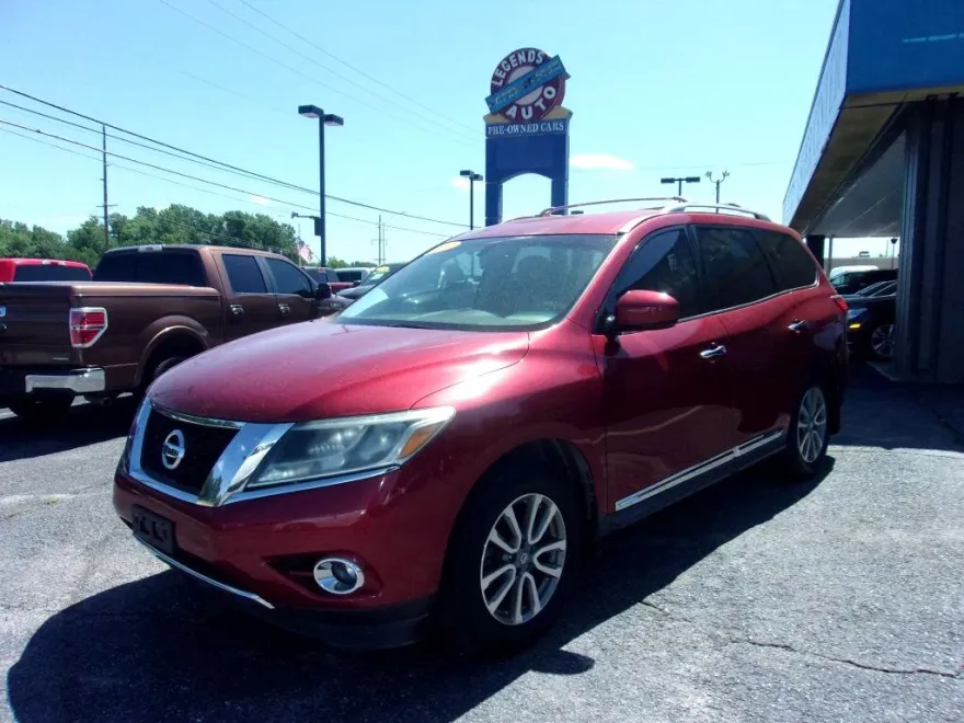 2014 Nissan Pathfinder SL photo 1